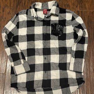 Girls black & white checkered shirt